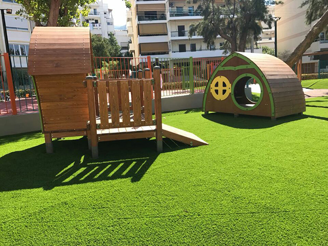 幼兒園仿真草坪優(yōu)點(diǎn)這么多，難怪很多幼兒園在使用
